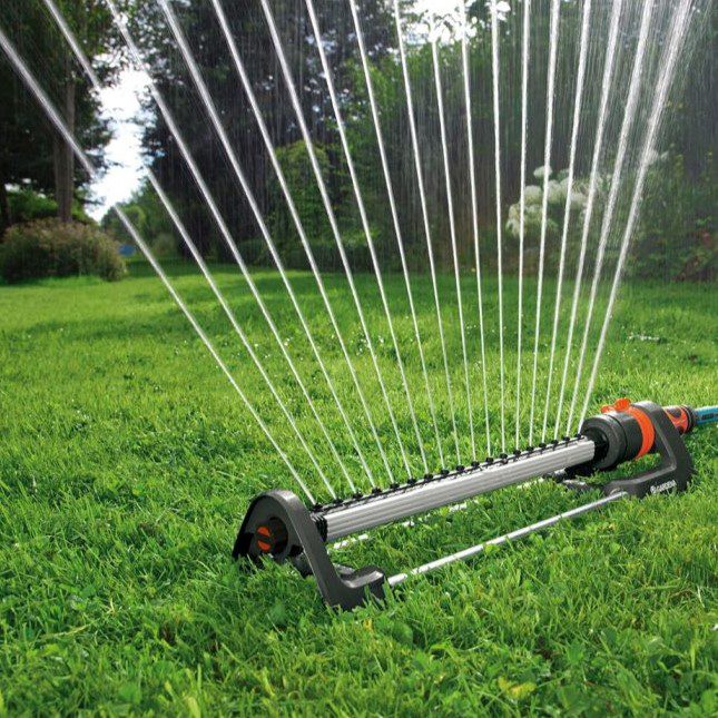 Gardena Aqua Large Oscillating Lawn Sprinkler 4078500048033